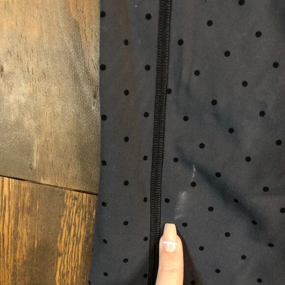 Victoria's Secret VSX Womens Pants Gray Black Polka Dot Pull On Crop Leggings S - Picture 10 of 11